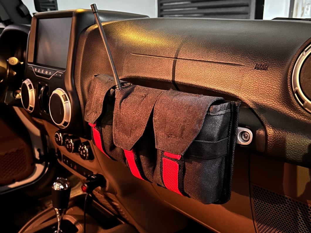 RedRock Alterum Series Grab Handle Storage Bag; Tri Pocket (07-25 Jeep Wrangler JK & JL)