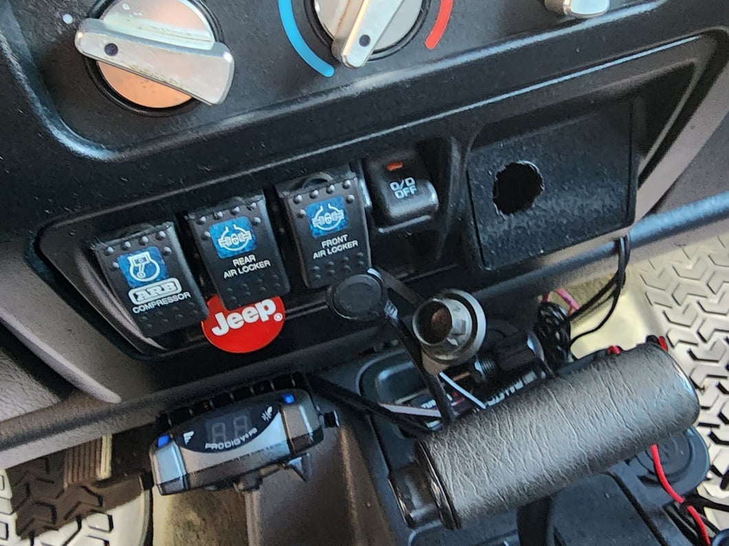 Jeep Licensed by RedRock Lighter Plug with Jeep Logo (87-25 Jeep Wrangler YJ, TJ, JK & JL)