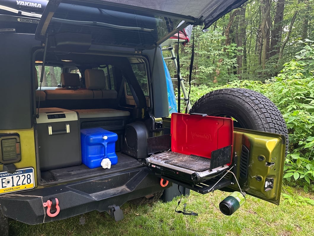 RedRock Tailgate Table (07-18 Jeep Wrangler JK)