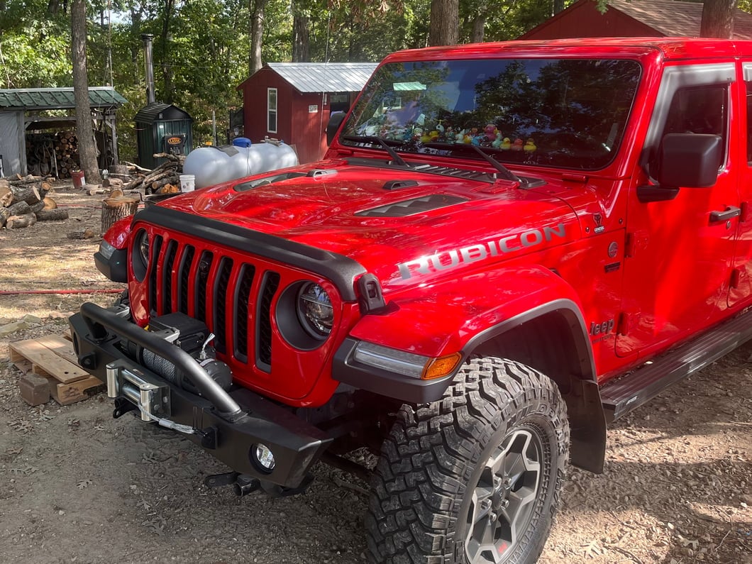 Jeep Licensed by RedRock Trekker Front Bumper with Jeep Logo (20-25 Jeep Gladiator JT)