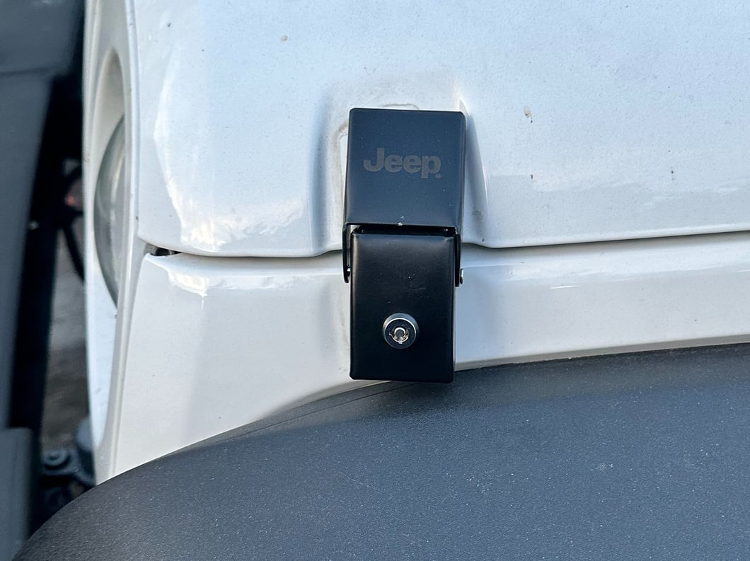 Jeep Licensed by RedRock Hood Lock Kit with Jeep Logo (07-18 Jeep Wrangler JK)