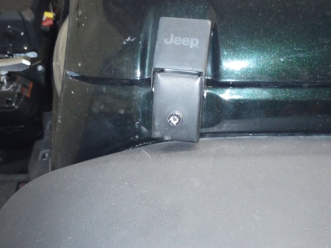 Jeep Licensed by RedRock Hood Lock Kit with Jeep Logo (07-18 Jeep Wrangler JK)