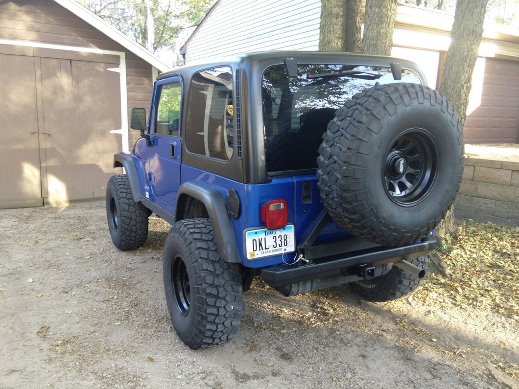RedRock Rock Crawler Rear Bumper with Tire Carrier; Textured Black (87-06 Jeep Wrangler YJ & TJ)