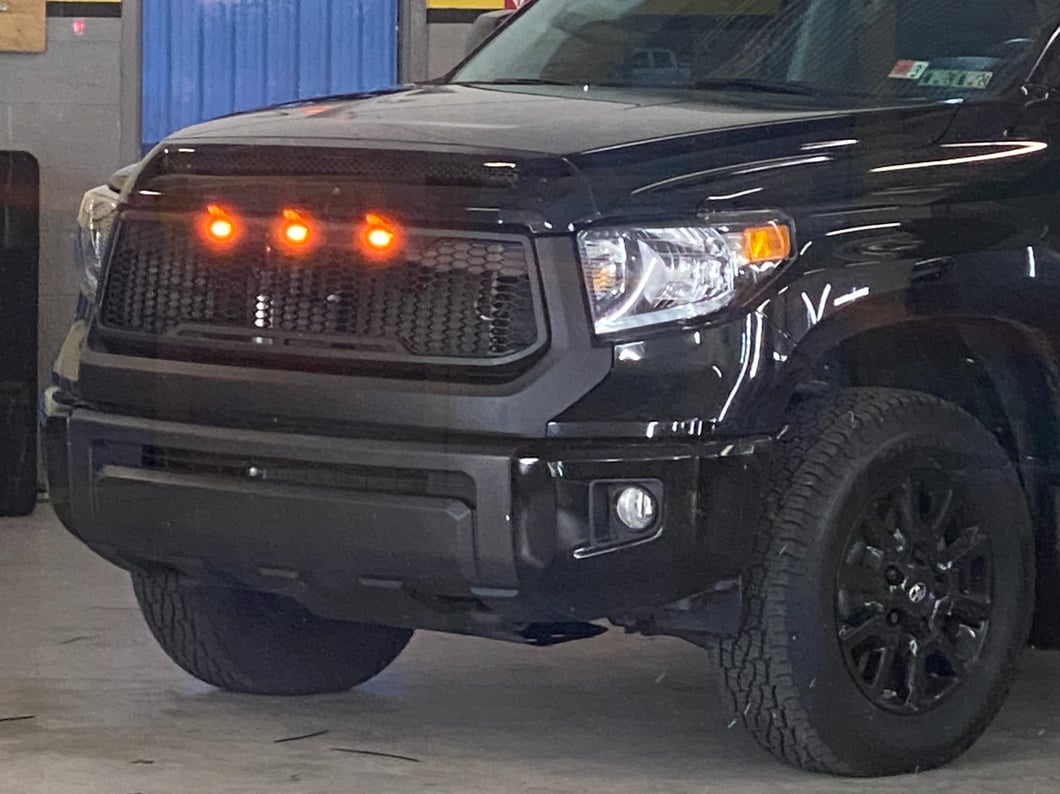 RedRock Baja Upper Replacement Grille with LED Lighting; Matte Black (14-21 Tundra)