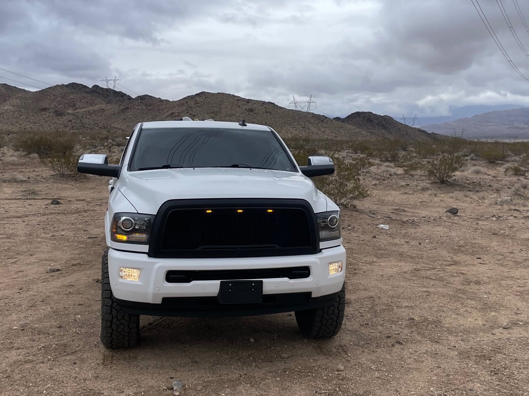 RedRock Impulse Upper Replacement Grille with Amber LED Lights; Matte Black (13-18 RAM 2500)