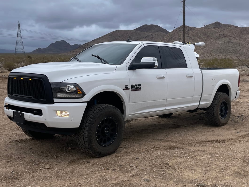 RedRock Impulse Upper Replacement Grille with Amber LED Lights; Matte Black (13-18 RAM 2500)