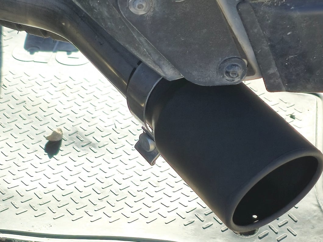 RedRock Dual Exhaust System with Polished Tips; Side Exit (20-25 3.6L Jeep Gladiator JT)
