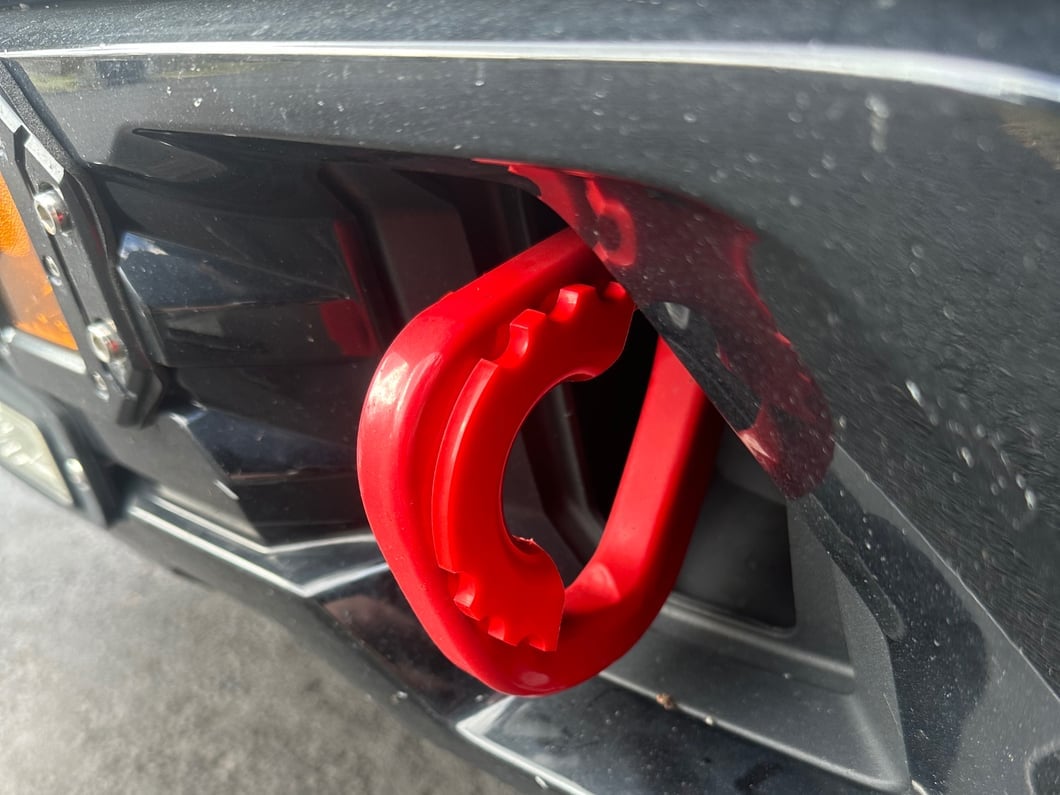 RedRock 3/4-Inch D-Ring Shackle Isolators; Red