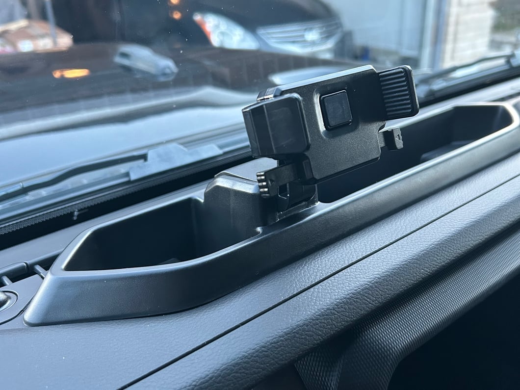 RedRock Dash Mounted Phone Holder with Storage Compartment (20-23 Jeep Gladiator JT)