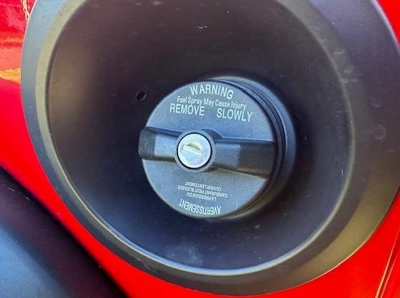 RedRock Locking Gas Cap (87-25 Jeep Wrangler YJ, TJ, JK & JL)