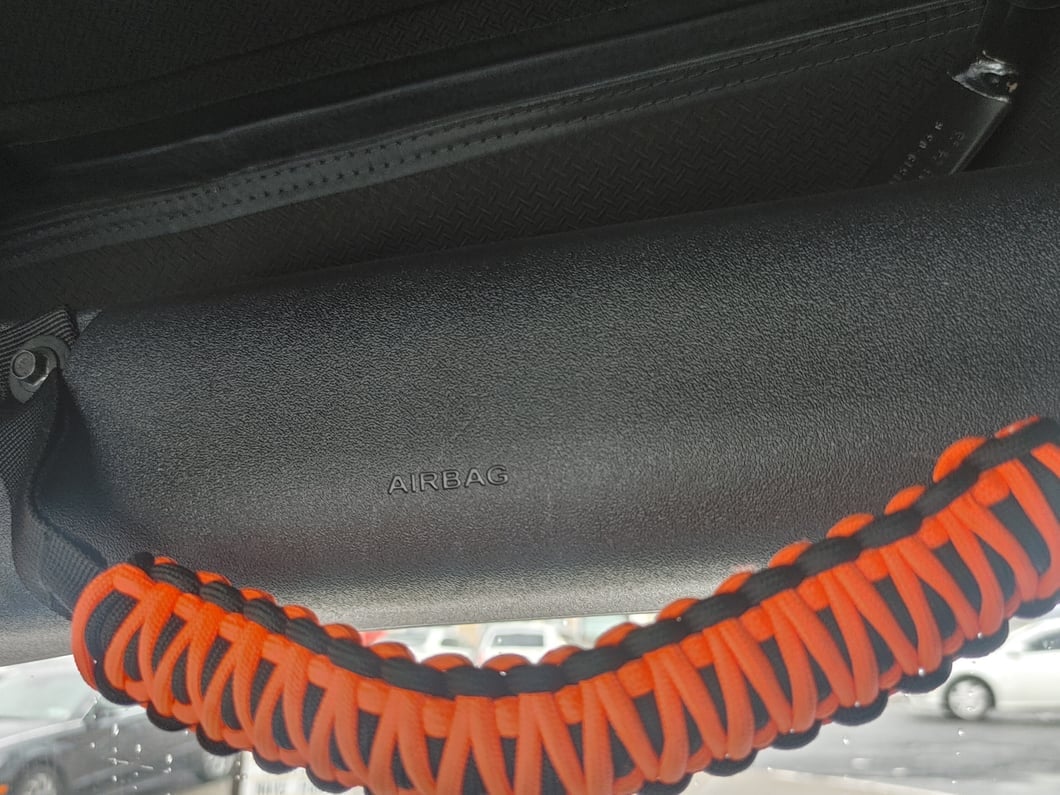 RedRock Paracord Grab Handle; Black and Orange (21-25 Bronco)