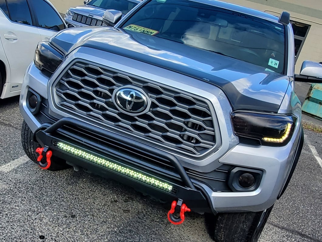 RedRock Stubby Front Bumper with Over-Rider Hoop (16-23 Tacoma)