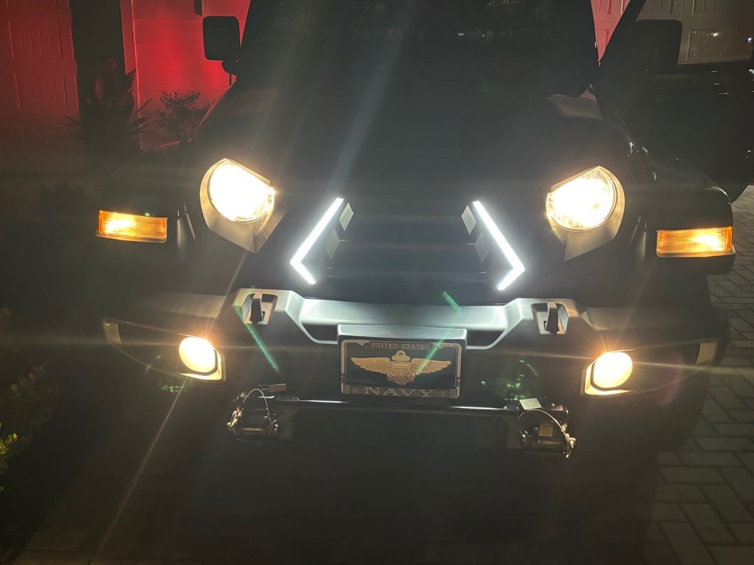 RedRock Goliath Grille with LED DRL and Turn Signals (18-25 Jeep Wrangler JL w/o TrailCam)