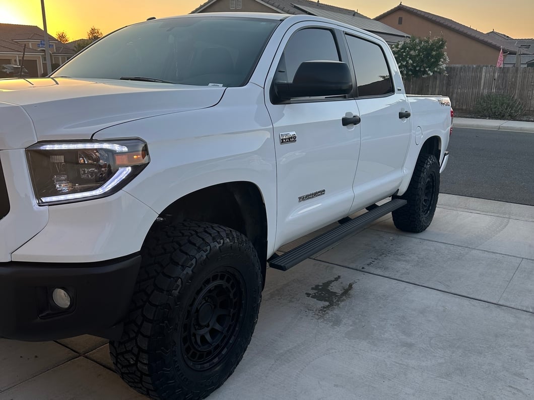 RedRock I4 Running Boards; Black (07-21 Tundra CrewMax)