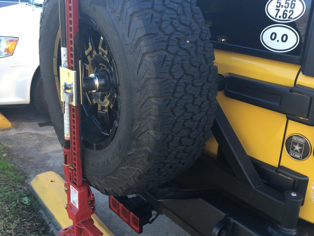 RedRock Extreme Recovery Jack Spare Tire Mount (87-18 Jeep Wrangler YJ, TJ & JK)