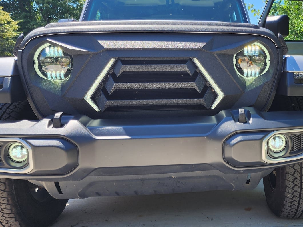 RedRock Goliath Grille with LED DRL and Turn Signals (18-25 Jeep Wrangler JL w/o TrailCam)