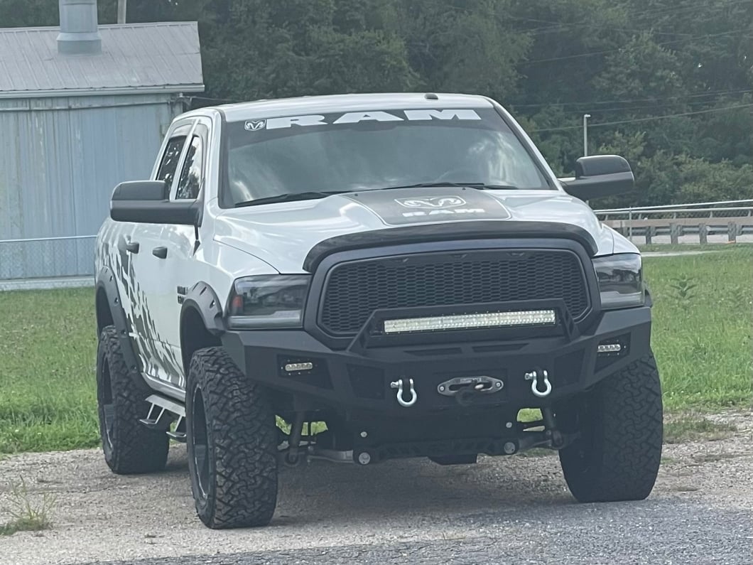 RAM Licensed by RedRock RAM with Head and Logo Windshield Banner; White (02-18 RAM 1500)