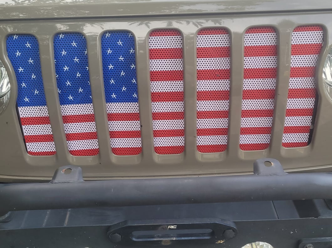 RedRock Grille Insert; Old Glory (20-25 Jeep Gladiator JT w/o TrailCam)
