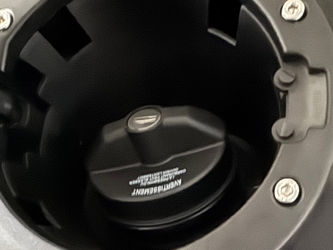 RedRock Locking Gas Cap (87-25 Jeep Wrangler YJ, TJ, JK & JL)