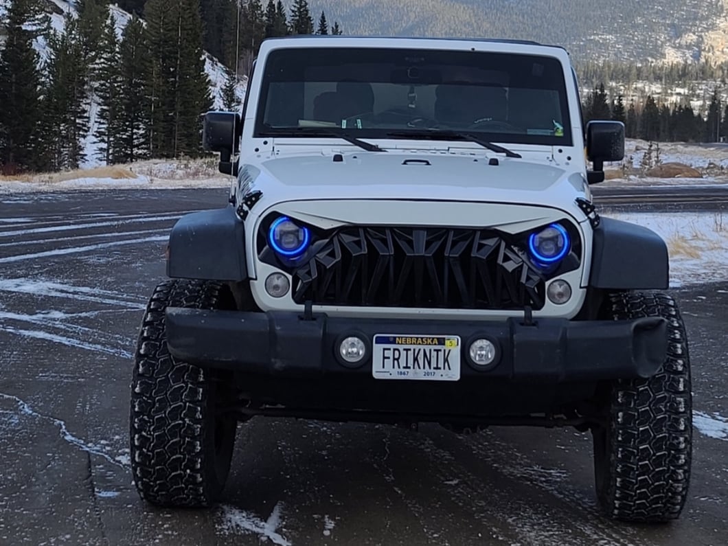 Jeep Licensed by RedRock 3-Inch Round Curved Side Step Bars with Jeep Logo (07-18 Jeep Wrangler JK 2-Door)