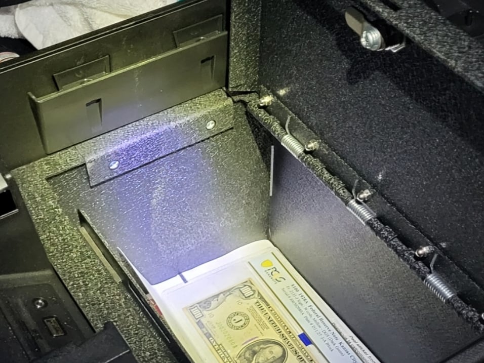 RedRock Center Console Lock Box (19-21 Sierra 1500; 2022 Sierra 1500 Limited)