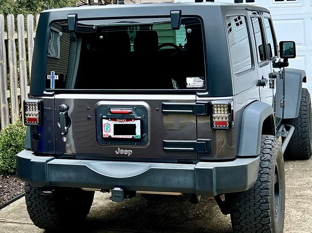 RedRock License Plate Relocation Kit w/LED Third Brake Light (07-18 Jeep Wrangler JK)