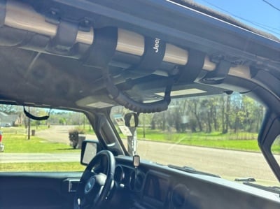 Jeep Licensed by RedRock Grab Handles with Jeep Logo (97-18 Jeep Wrangler TJ & JK)