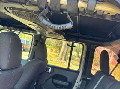 Jeep Licensed by RedRock Grab Handles with Jeep Logo (97-18 Jeep Wrangler TJ & JK)