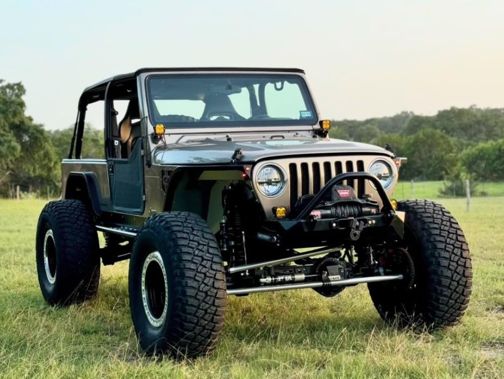 RedRock Header Panel for RedRock Bikini Tops (97-06 Jeep Wrangler TJ, Excluding Unlimited)