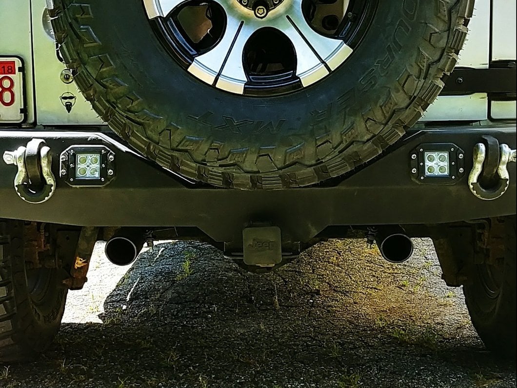 RedRock Dual Outlet Axle-Back Exhaust with Black Tips (07-18 Jeep Wrangler JK)