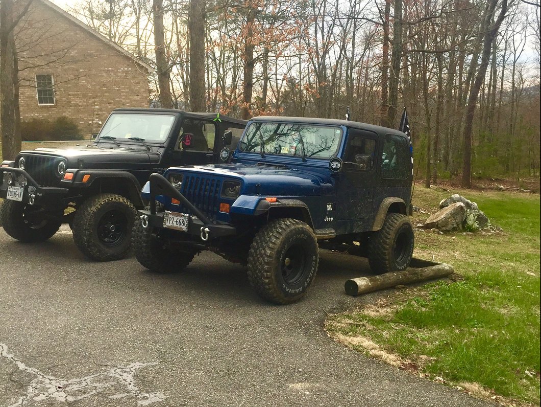 RedRock Stubby Winch Front Bumper with Stinger Bar (87-06 Jeep Wrangler YJ & TJ)