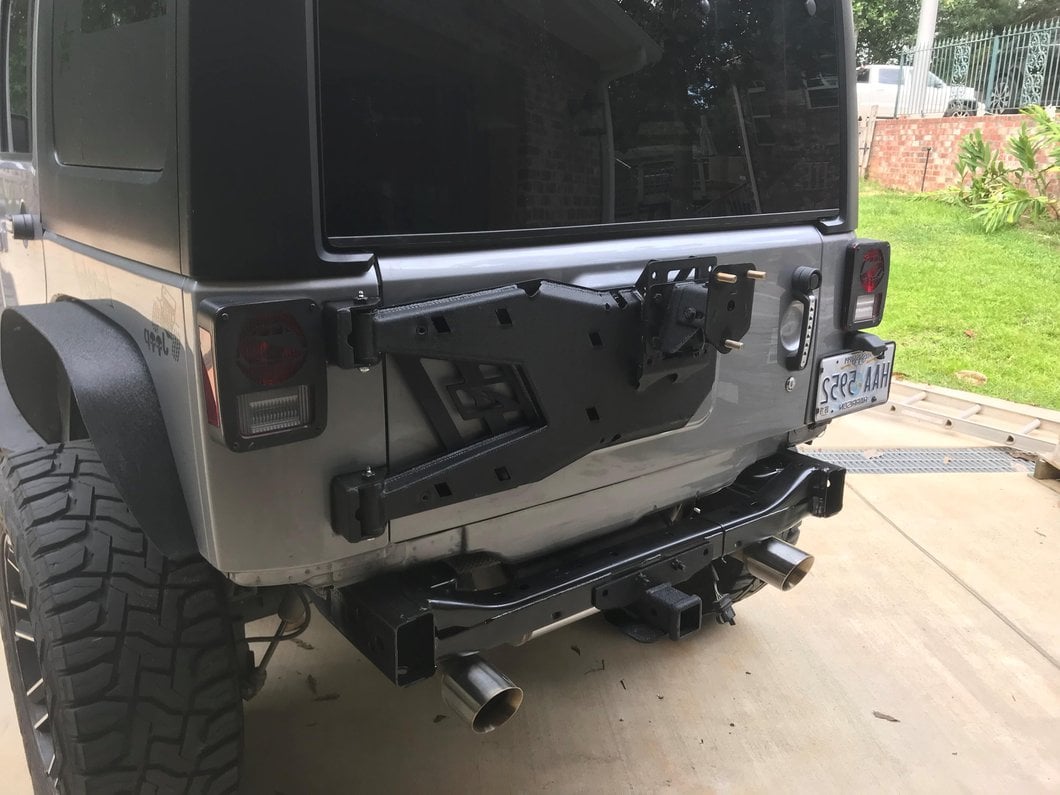 RedRock Hitch; Textured Black (07-25 Jeep Wrangler JK & JL)