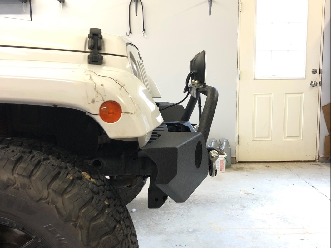 RedRock Full Width Winch Front Bumper with Halogen Fog Lights (07-18 Jeep Wrangler JK)