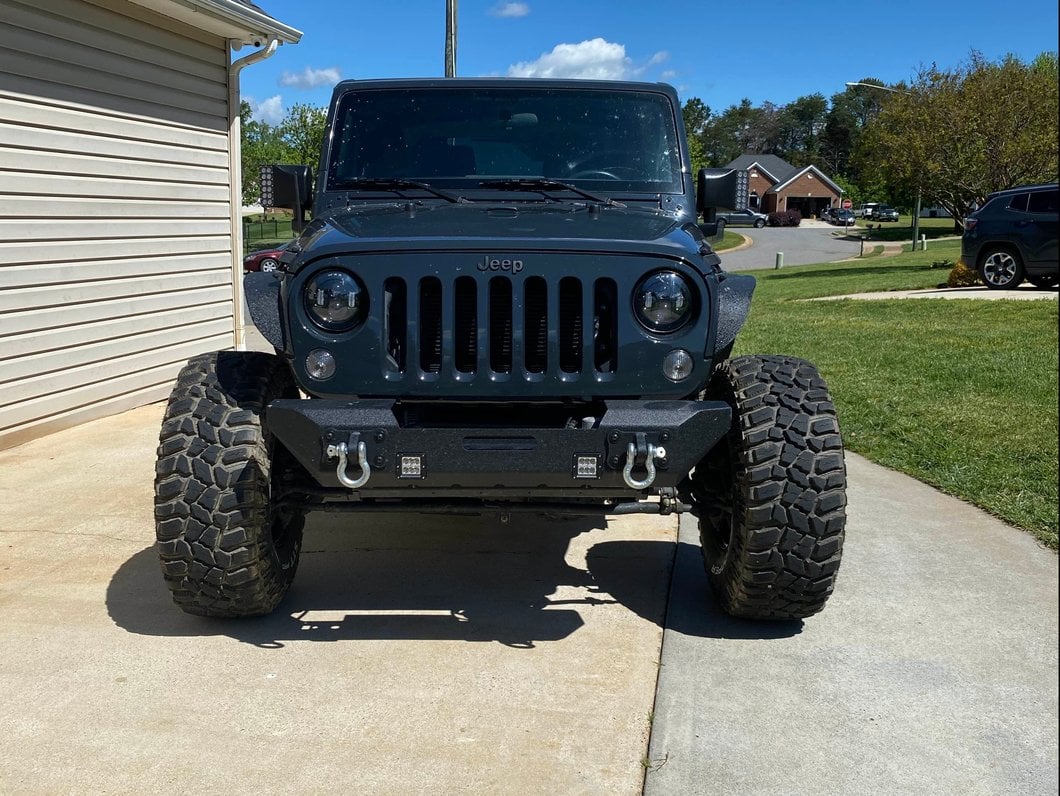RedRock Max-HD Stubby Front Bumper with LED Fog Lights and Winch Mount (07-18 Jeep Wrangler JK)