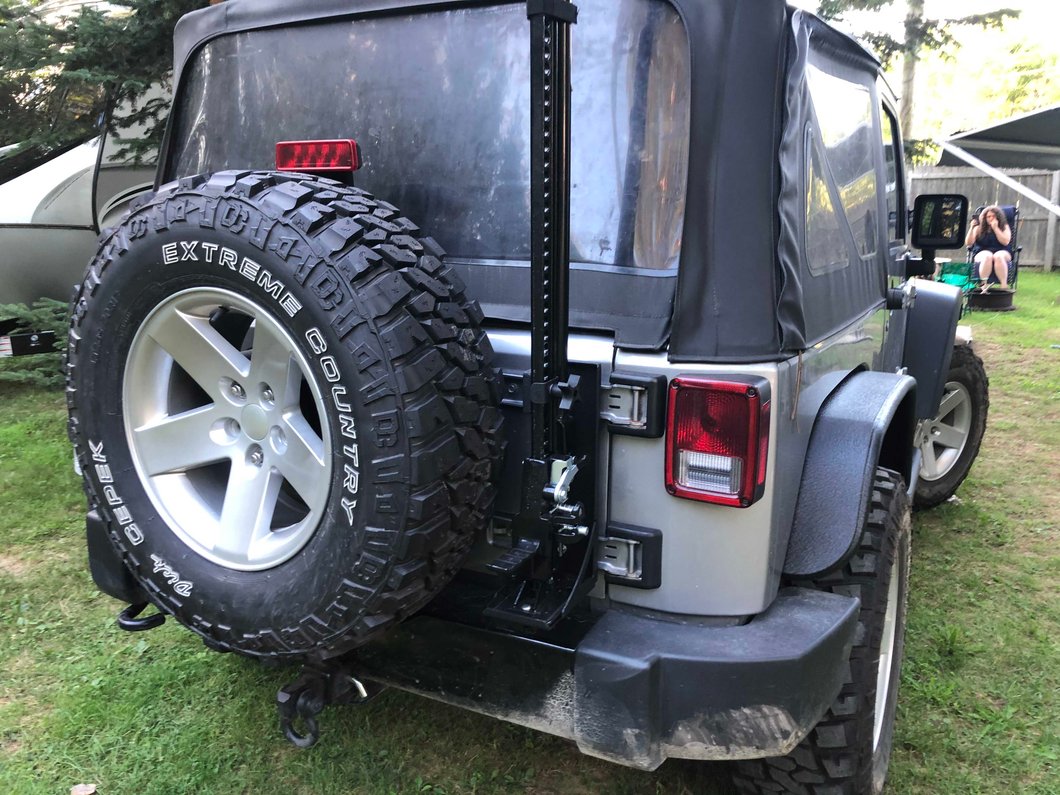 RedRock Hi-Lift Jack Tailgate Mounting Bracket (07-18 Jeep Wrangler JK)