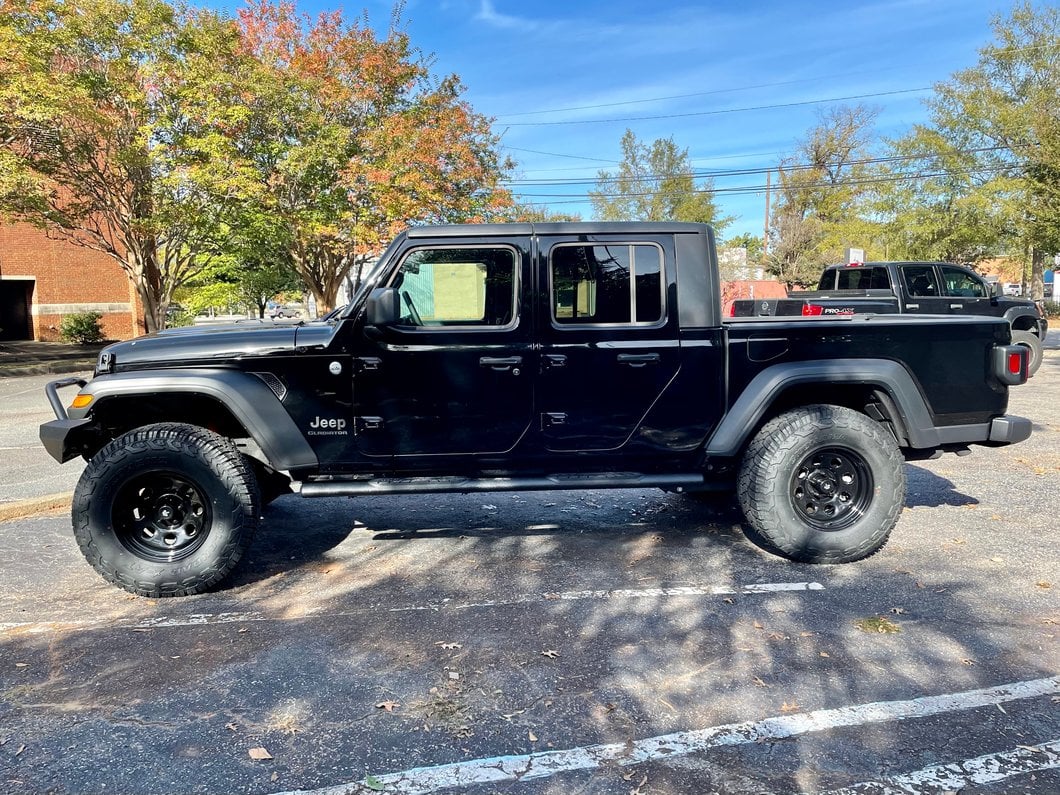 RedRock 4-Inch Oval Straight Side Step Bars; Textured Black (20-25 Jeep Gladiator JT)