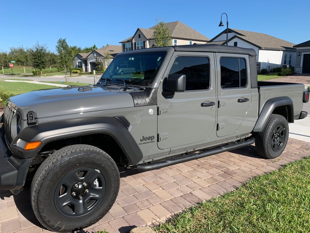 RedRock 3-Inch Round Side Step Bars; Textured Black (20-25 Jeep Gladiator JT)