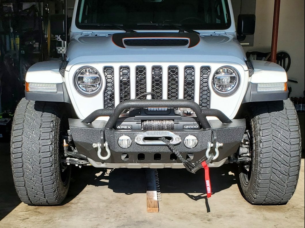 RedRock Crawler Stubby Winch Front Bumper (20-25 Jeep Gladiator JT)
