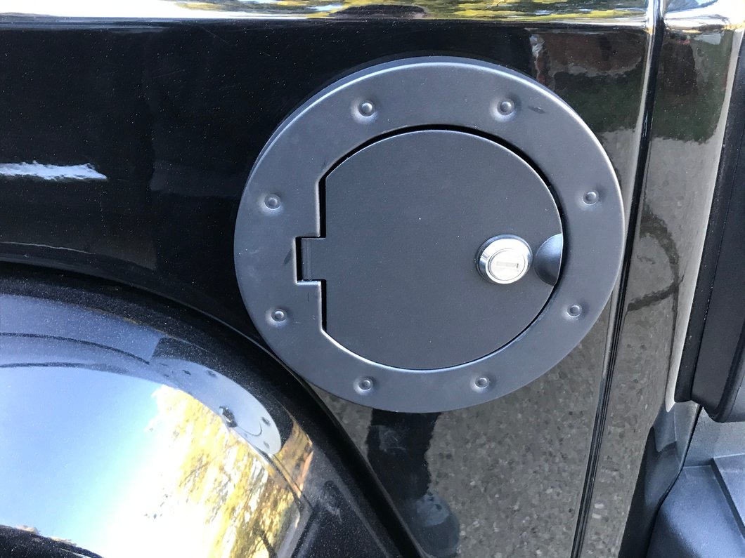 RedRock Locking Aluminum Fuel Door Cover (07-18 Jeep Wrangler JK)