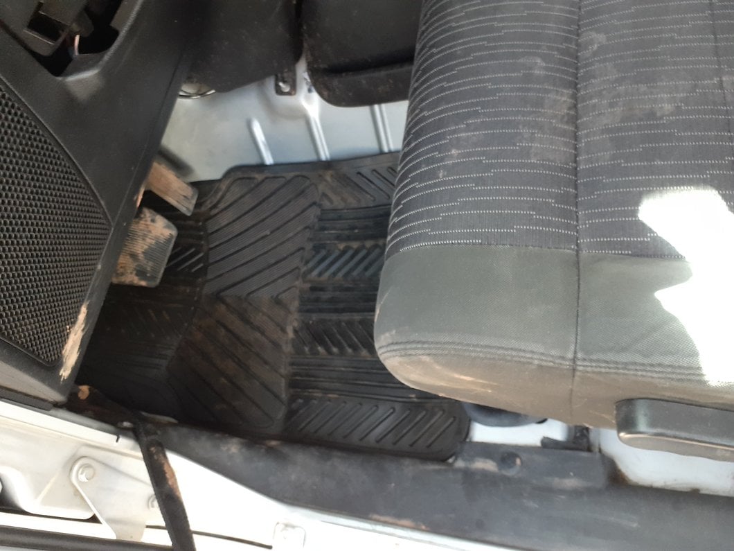 RedRock 4-Piece All-Weather Floor Mats; Black (Universal; Some Adaptation May Be Required)