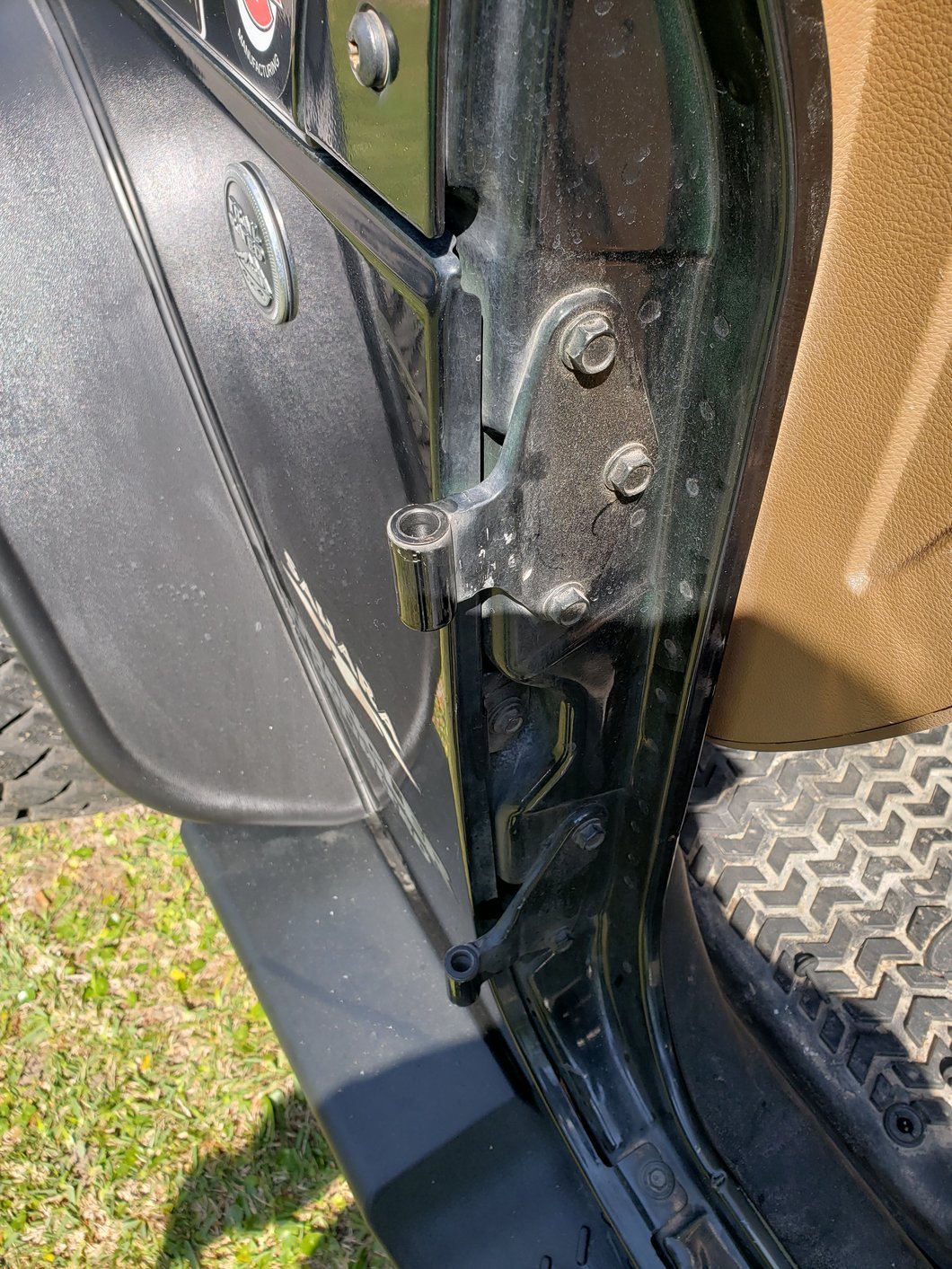 RedRock Door Hinge Pin Bushings with Removal Tool (07-18 Jeep Wrangler JK)
