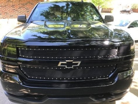 RedRock Wire Mesh Upper Overlay Grille with Rivets; Black (16-18 Silverado 1500 w/o Z71 Package)