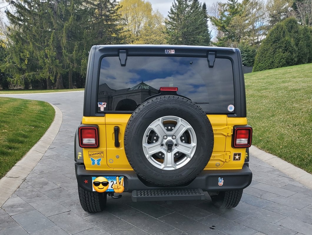RedRock Aluminum Hitch Step for 2-Inch Receiver; Black (Universal; Some Adaptation May Be Required)