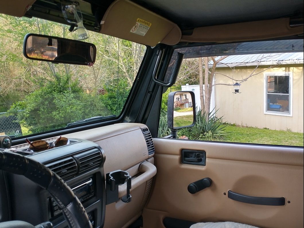 RedRock Multi-Function Cup Holder with Phone Mount (97-06 Jeep Wrangler TJ)