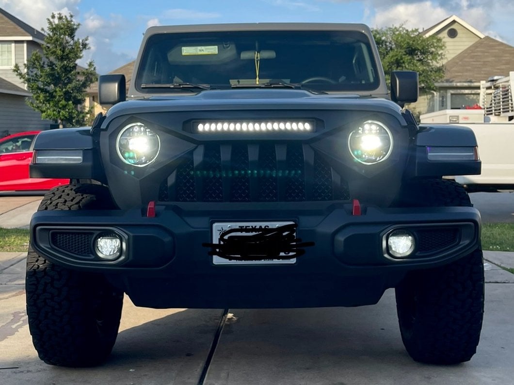 RedRock Diamond Eye Grille with LED Light Bar (18-25 Jeep Wrangler JL w/o TrailCam)