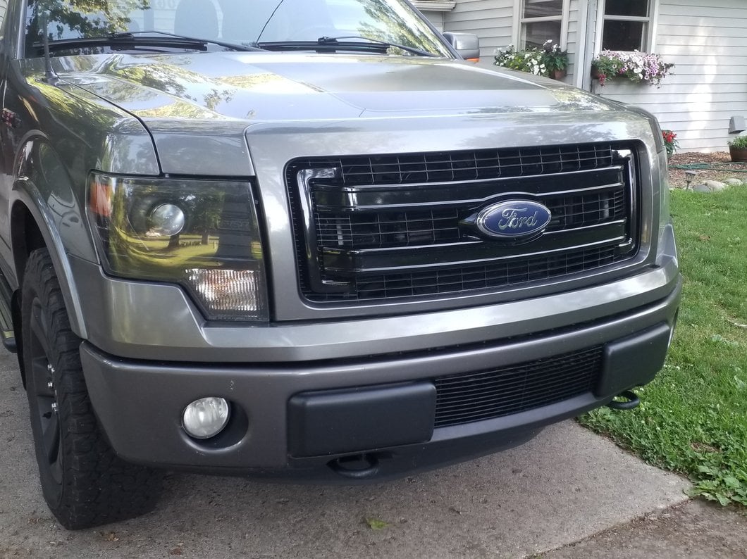 RedRock Lower Bumper Grille Insert; Black (09-14 F-150, Excluding Raptor, Harley Davidson & 2011 Limited)