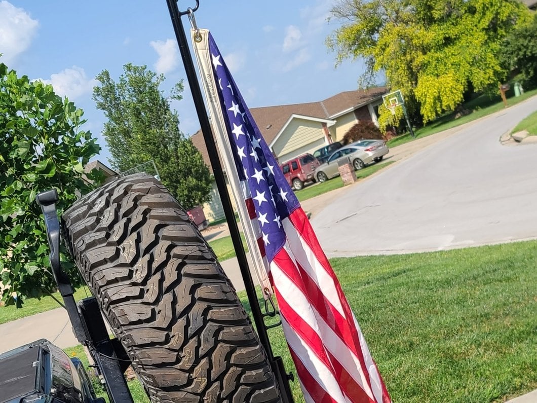 RedRock Flag Pole Mounting Kit; 5-Foot (Universal; Some Adaptation May Be Required)