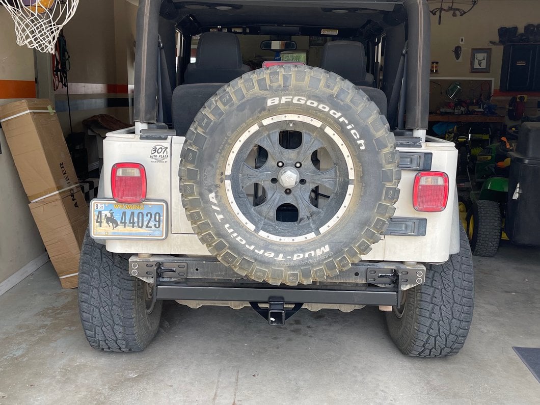 RedRock Hitch; Gloss Black (87-06 Jeep Wrangler YJ & TJ)