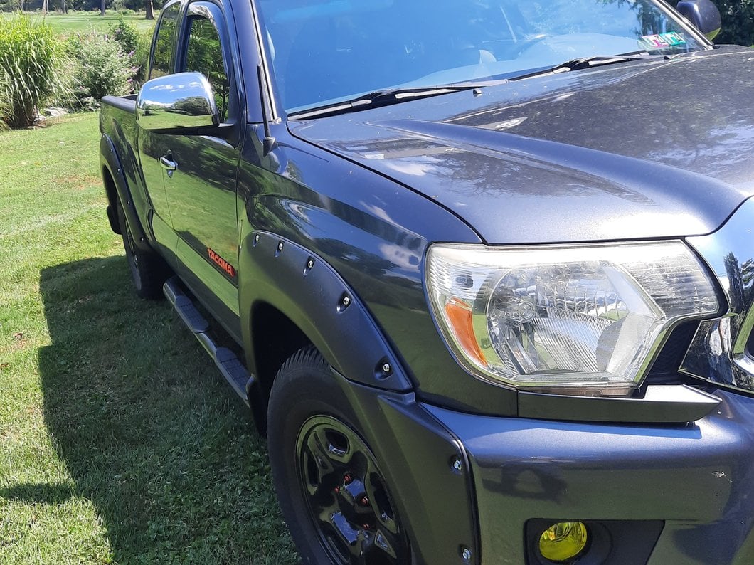 RedRock Pocket Style Fender Flares (12-14 Tacoma w/ 6-Foot Bed)