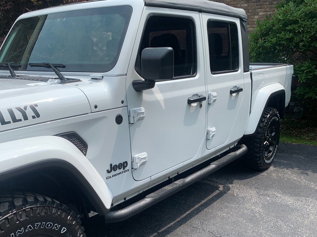 RedRock 3-Inch Round Side Step Bars; Textured Black (20-25 Jeep Gladiator JT)